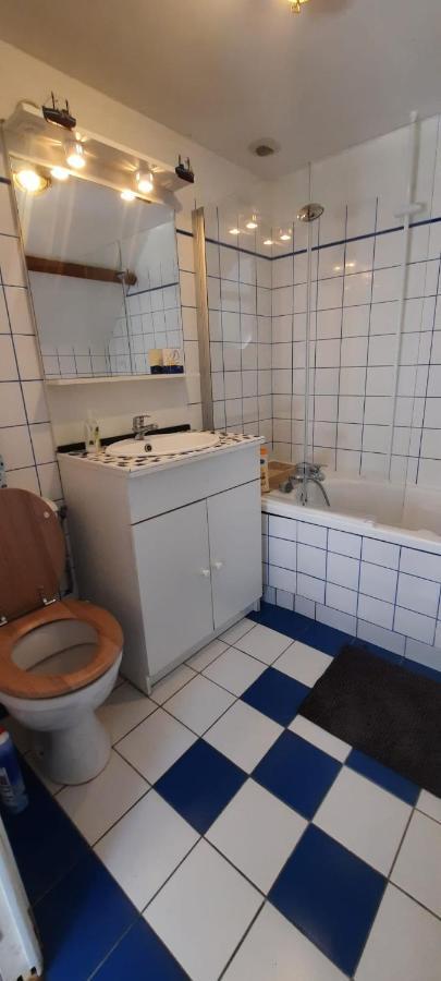 Chambres D'Hotes Domaine La Touche Pleine-Fougères Exteriör bild