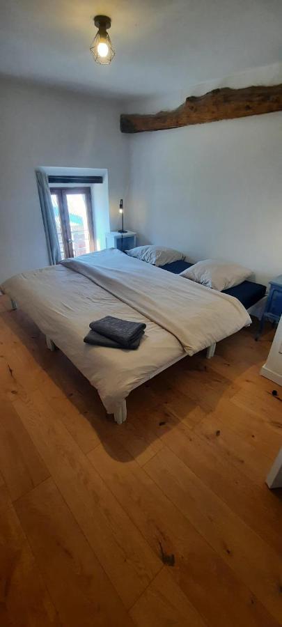 Chambres D'Hotes Domaine La Touche Pleine-Fougères Exteriör bild